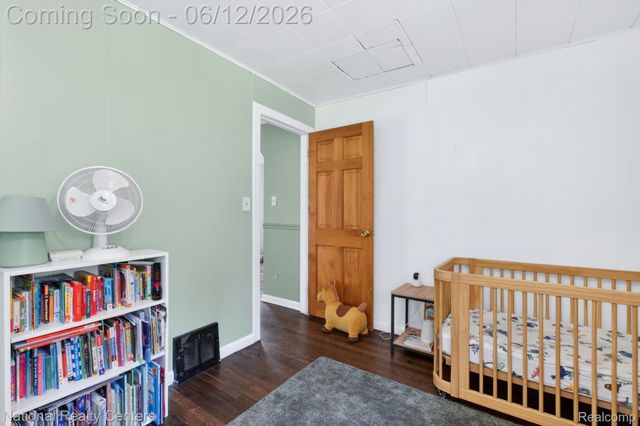 2465 Fairbury, Wixom, MI 48393