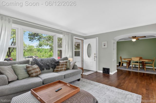 2465 Fairbury, Wixom, MI 48393