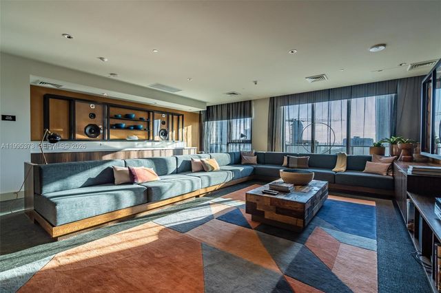 121 NE 34th St 3003, Miami, FL 33137