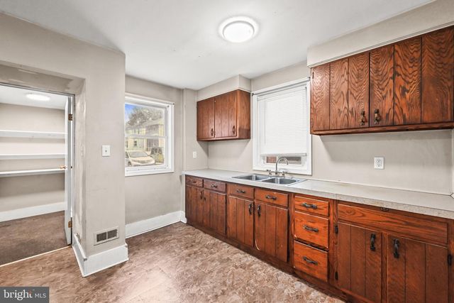 311 W JACKSON ST, York, PA 17401