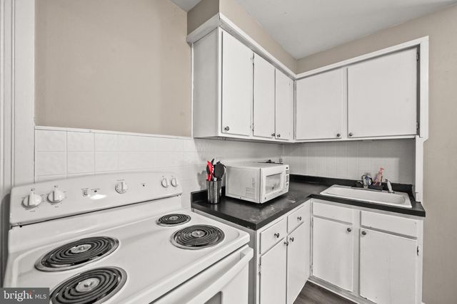 311 W JACKSON ST, York, PA 17401