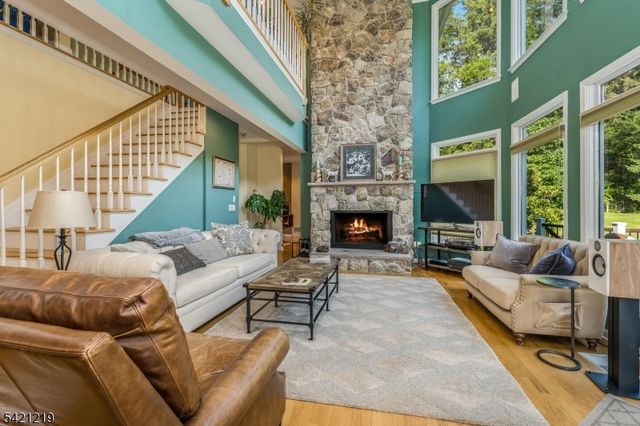 93 Bissell Rd, Tewksbury Twp., NJ 08833