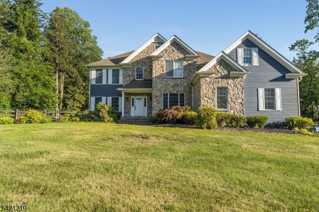 93 Bissell Rd, Tewksbury Twp., NJ 08833