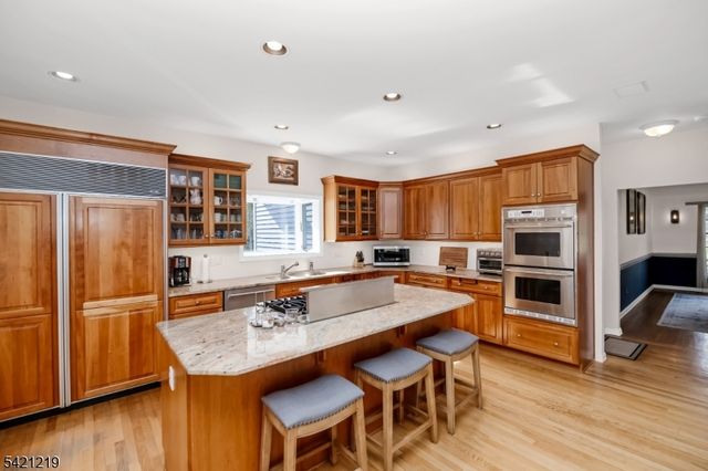93 Bissell Rd, Tewksbury Twp., NJ 08833