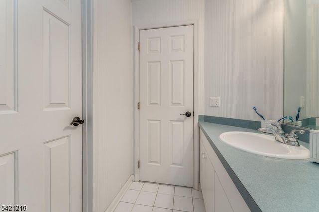 93 Bissell Rd, Tewksbury Twp., NJ 08833