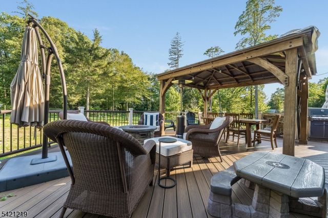 93 Bissell Rd, Tewksbury Twp., NJ 08833