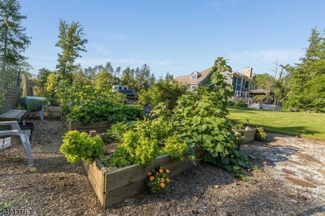 93 Bissell Rd, Tewksbury Twp., NJ 08833