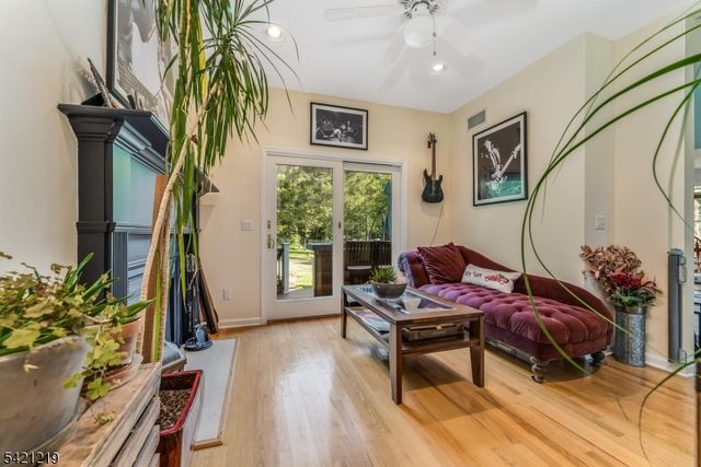 93 Bissell Rd, Tewksbury Twp., NJ 08833