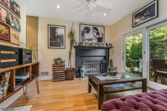 93 Bissell Rd, Tewksbury Twp., NJ 08833
