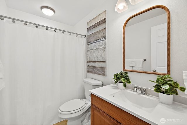 3415 24th Avenue W, Seattle, WA 98199