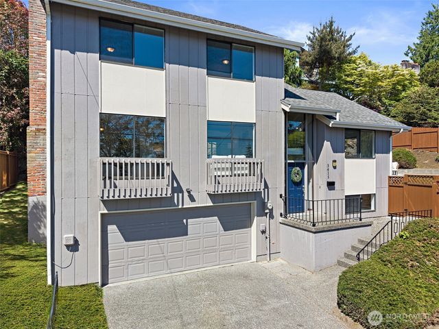 3415 24th Avenue W, Seattle, WA 98199