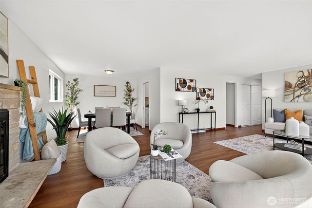 3415 24th Avenue W, Seattle, WA 98199