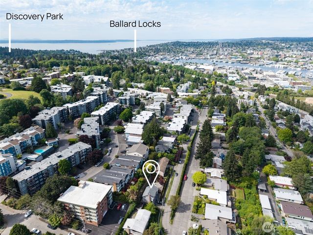 3415 24th Avenue W, Seattle, WA 98199