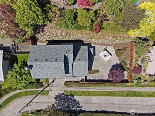 3415 24th Avenue W, Seattle, WA 98199