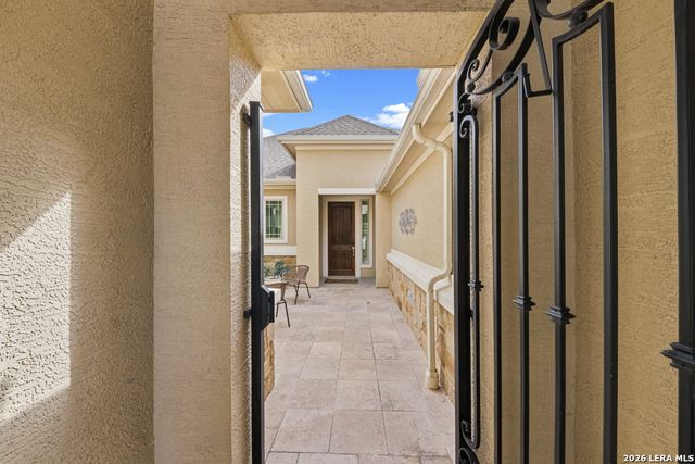 11909 WHITE RIVER DR, San Antonio, TX 78254