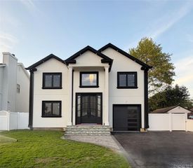 2571 Alder Avenue, East Meadow, NY 11554
