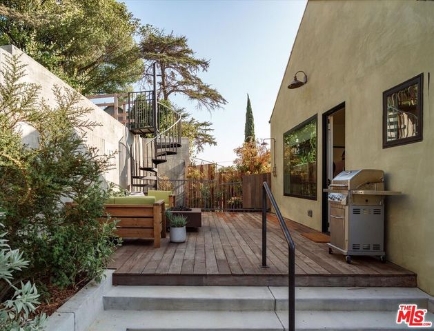 1000 Myra Avenue, Los Angeles, CA 90029