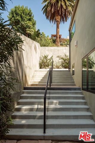 1000 Myra Avenue, Los Angeles, CA 90029
