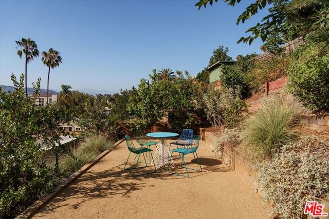 1000 Myra Avenue, Los Angeles, CA 90029