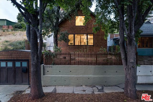 1000 Myra Avenue, Los Angeles, CA 90029