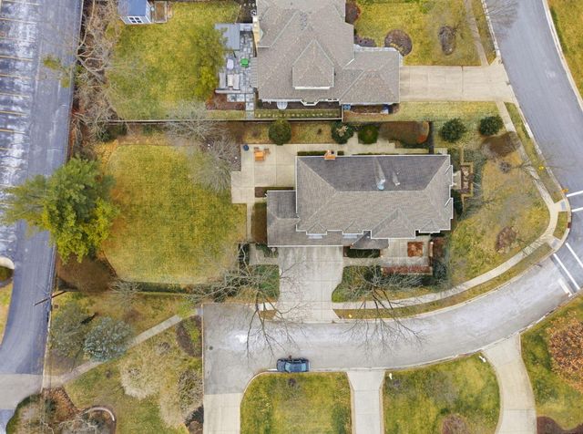 2900 Wickliffe Woods Court, Columbus, OH 43221