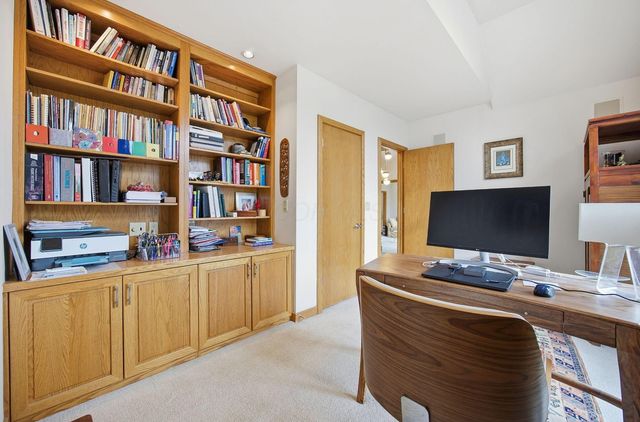 2900 Wickliffe Woods Court, Columbus, OH 43221