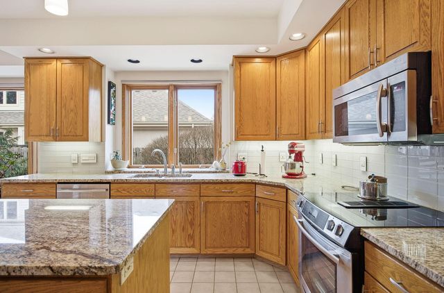 2900 Wickliffe Woods Court, Columbus, OH 43221