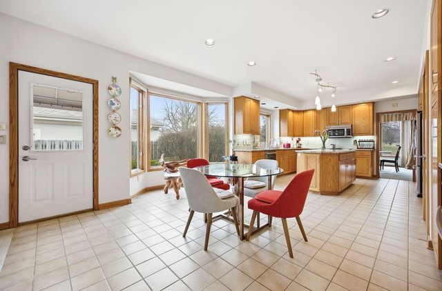 2900 Wickliffe Woods Court, Columbus, OH 43221