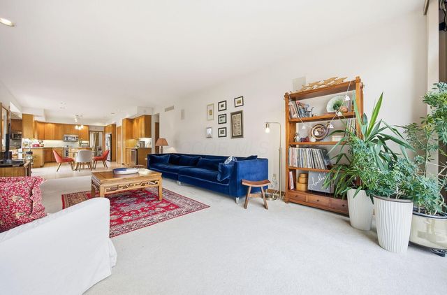 2900 Wickliffe Woods Court, Columbus, OH 43221