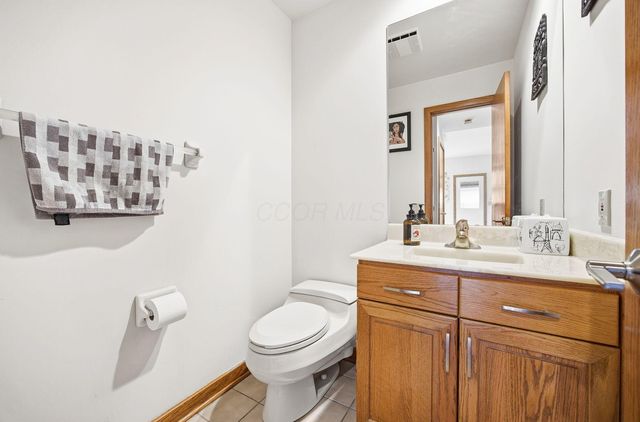 2900 Wickliffe Woods Court, Columbus, OH 43221