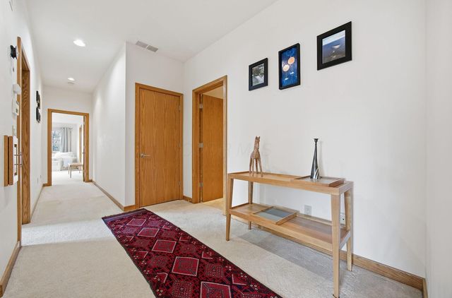 2900 Wickliffe Woods Court, Columbus, OH 43221