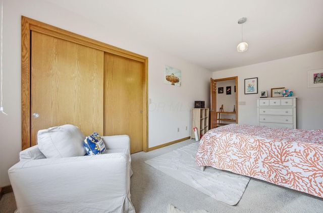 2900 Wickliffe Woods Court, Columbus, OH 43221