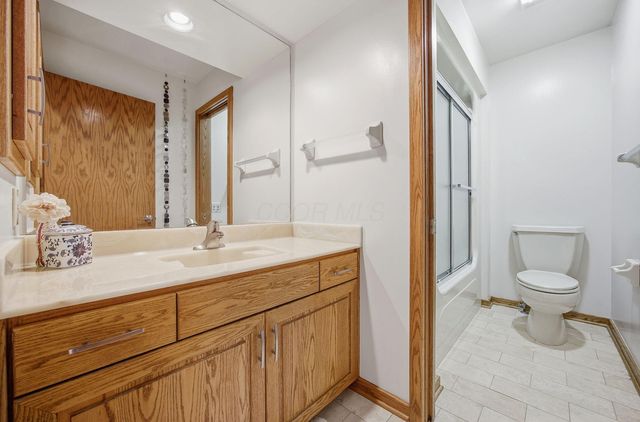 2900 Wickliffe Woods Court, Columbus, OH 43221