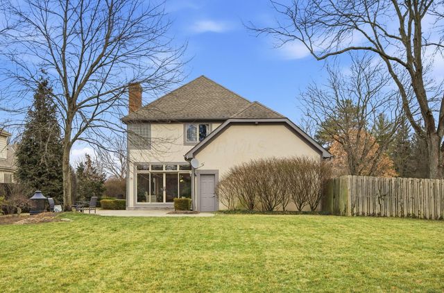 2900 Wickliffe Woods Court, Columbus, OH 43221