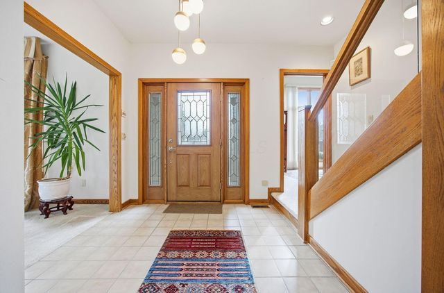 2900 Wickliffe Woods Court, Columbus, OH 43221