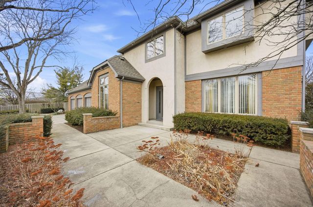 2900 Wickliffe Woods Court, Columbus, OH 43221