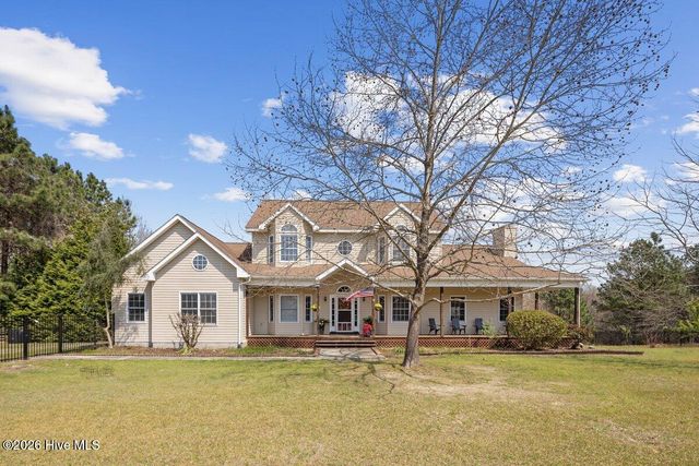 2705 Nc 211, Eagle Springs, NC 27242