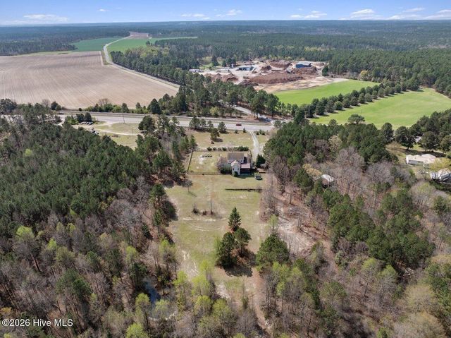 2705 Nc 211, Eagle Springs, NC 27242