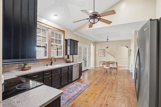 2705 Nc 211, Eagle Springs, NC 27242