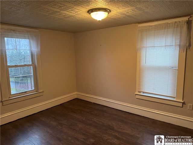 27 18th Street, Jamestown, NY 14701