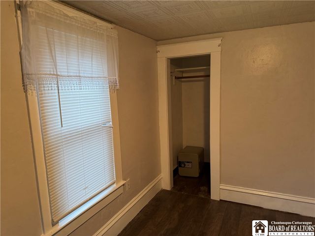 27 18th Street, Jamestown, NY 14701