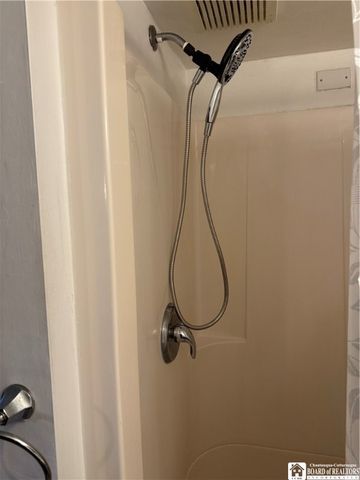 27 18th Street, Jamestown, NY 14701