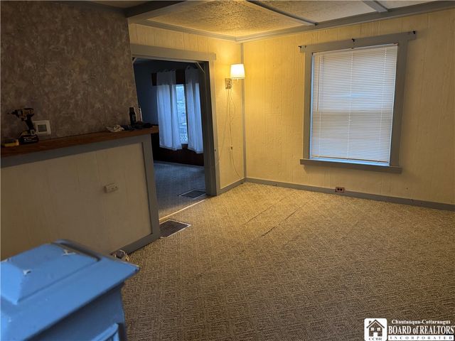 27 18th Street, Jamestown, NY 14701