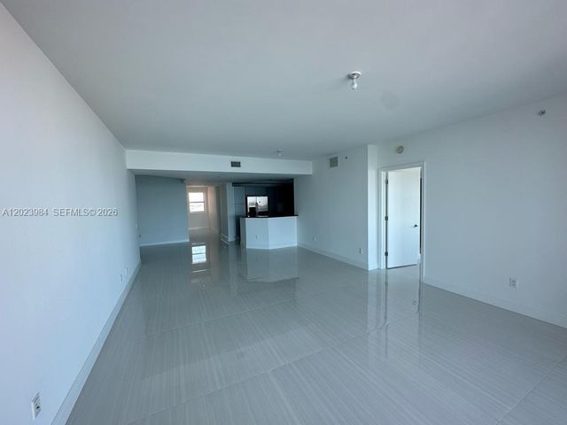 2650 Lake Shore Dr 1001, Riviera Beach, FL 33404