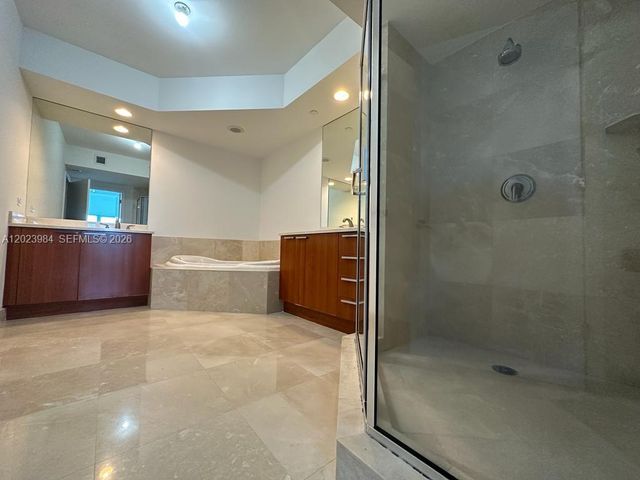 2650 Lake Shore Dr 1001, Riviera Beach, FL 33404