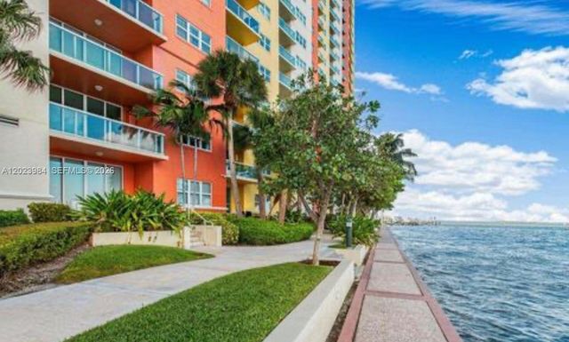 2650 Lake Shore Dr 1001, Riviera Beach, FL 33404