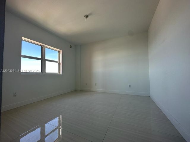 2650 Lake Shore Dr 1001, Riviera Beach, FL 33404
