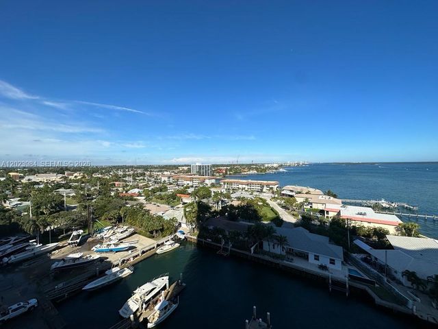 2650 Lake Shore Dr 1001, Riviera Beach, FL 33404