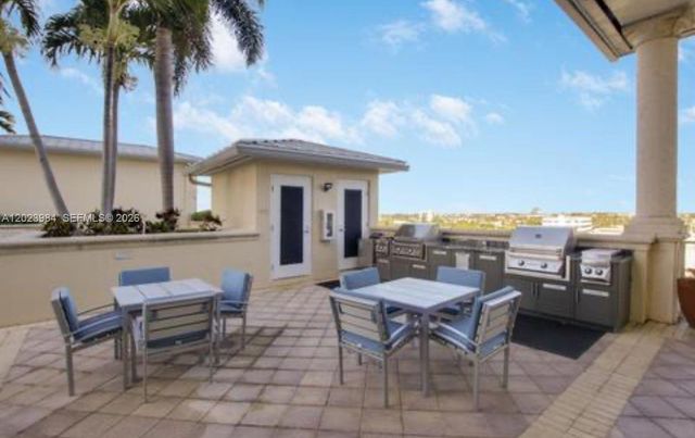 2650 Lake Shore Dr 1001, Riviera Beach, FL 33404