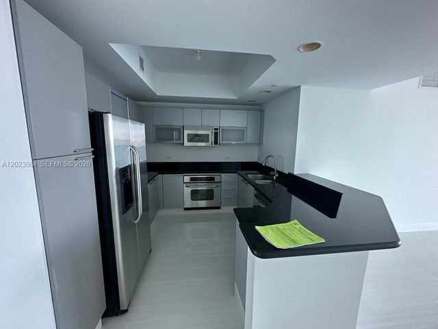 2650 Lake Shore Dr 1001, Riviera Beach, FL 33404